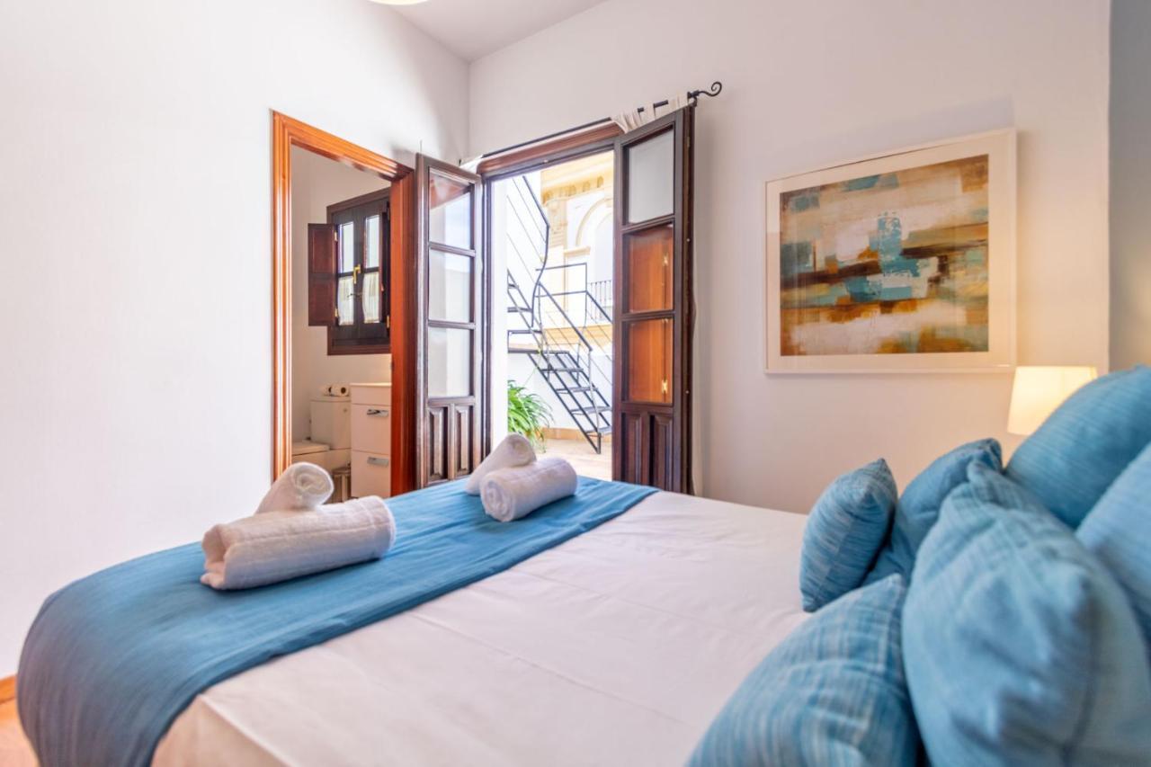 Apartamento Abades Giralda Deluxe By Valcambre Sevilla Exterior foto